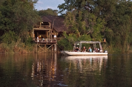 Lianshulu Lodge and Bush Lodge