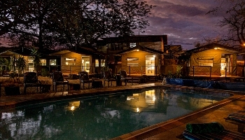 Naankuse Travellers Inn 